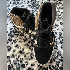 Vans SK8-Hi high tops